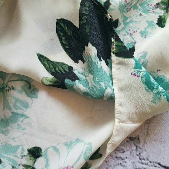 Sami & Jo Button Up Blouse Floral Top Sz Small - Picture 4 of 8